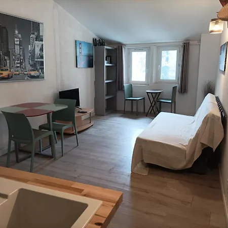 Pillement 3-T2 avec garage privé optionnel-Centre historique et plages à 21km ! Pézenas Extérieur photo